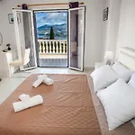 Nikos Spacious And Panoramic