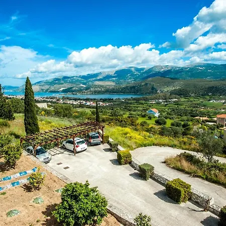 Nikos Spacious And Panoramic *