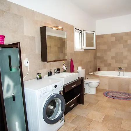 דירה Nikos Spacious And Panoramic